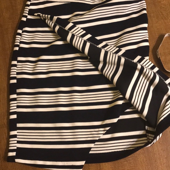 Potter’s Pot skirt (#13207OL1) vertical stripes - Picture 5 of 6